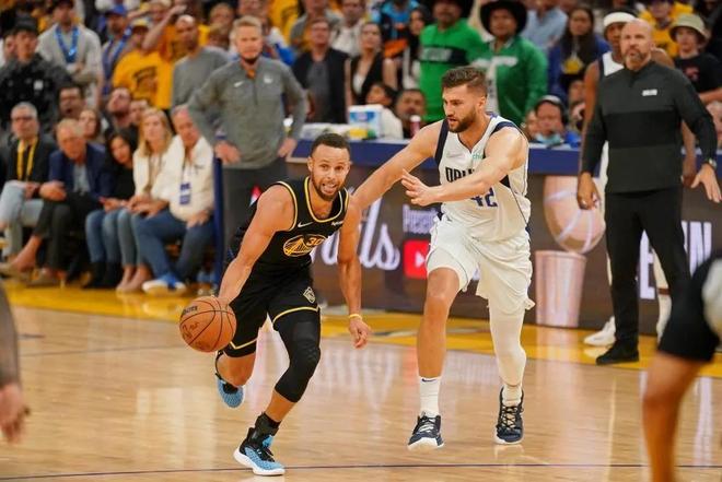 对阵水晶宫 对阵水晶宫