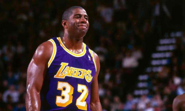 以迅雷不及 以迅雷不及