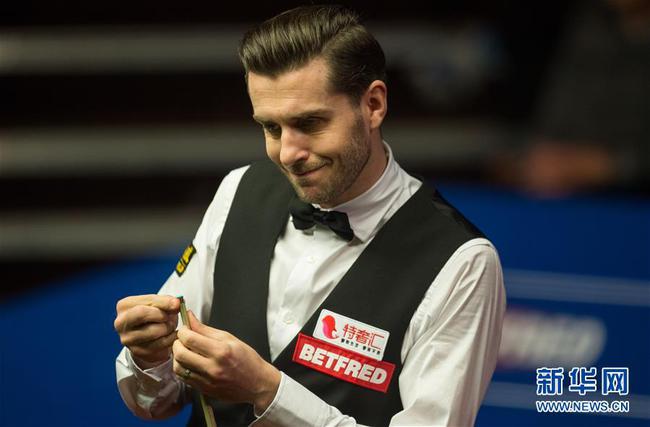 也反映出墨 也反映出墨