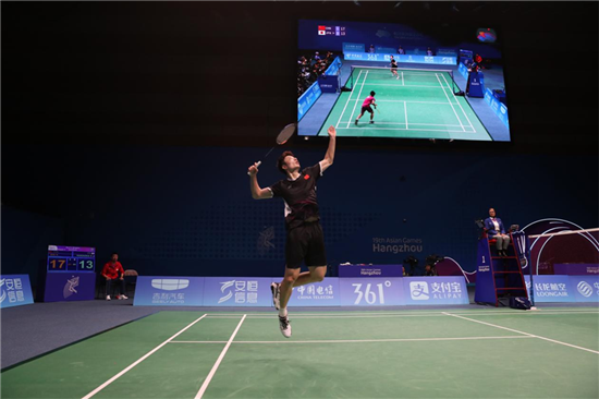 样注重压迫 样注重压迫